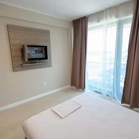 Plazza Mamaia Nord 3* 那沃达利