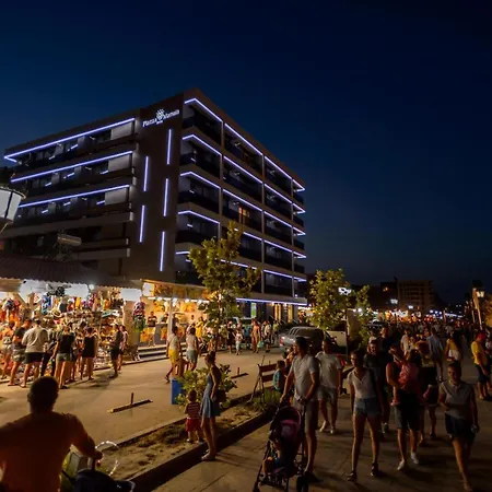 Апарт-отель Plazza Mamaia Nord Нэводари